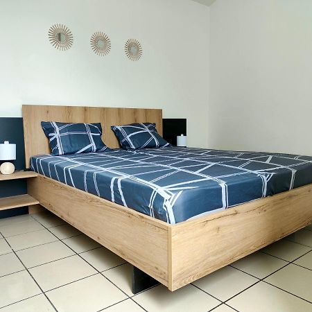 Appartement T2 - Sainte-Marie - 10 Min De L'Aeroport Eksteriør bilde