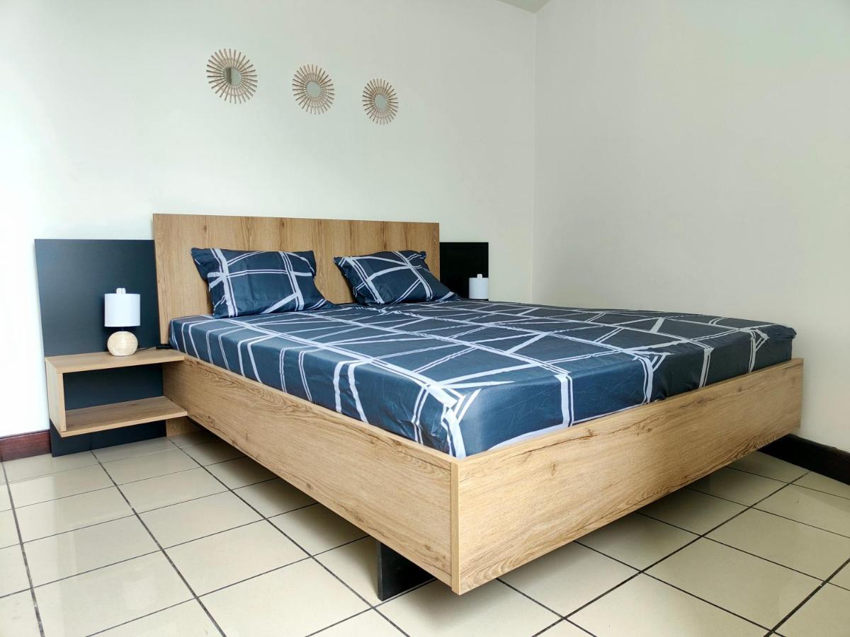 Appartement T2 - Sainte-Marie - 10 Min De L'Aeroport Eksteriør bilde